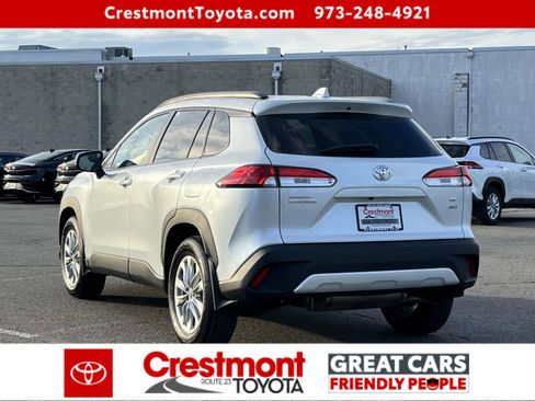 Used 2023 Toyota Corolla Cross LE image 4