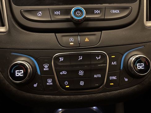 Used 2023 Chevrolet Malibu LT FWD image 14