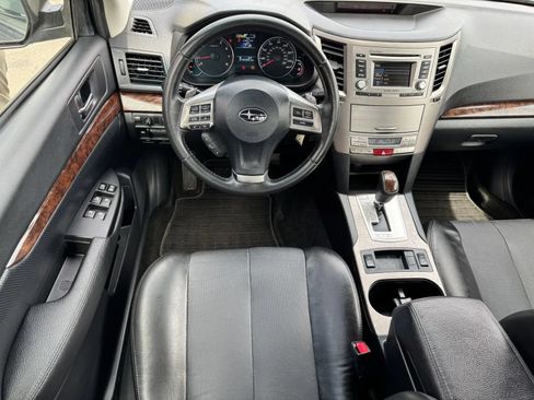 Used 2013 Subaru Legacy 2.5i Limited AWD/4WD image 9