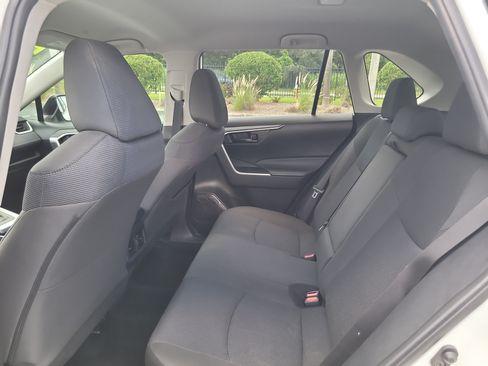 Used 2025 Toyota RAV4 LE AWD/4WD image 14