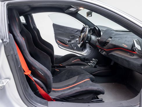 Certified 2020 Ferrari 488 Pista Coupe RWD image 43