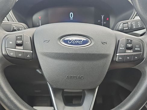 Used 2025 Ford Escape Active AWD/4WD image 19