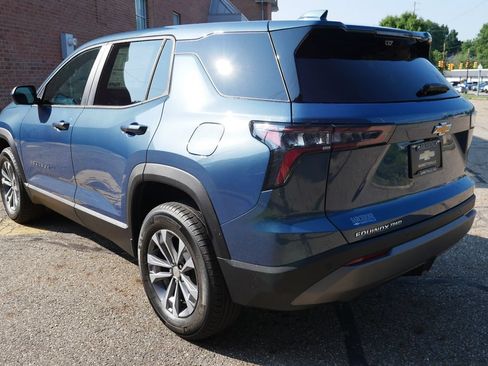 New 2026 Chevrolet Equinox LT AWD/4WD image 5