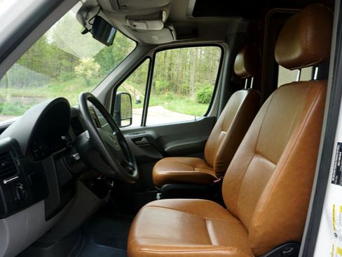 Used 2012 Mercedes-Benz Sprinter 3500 image 15