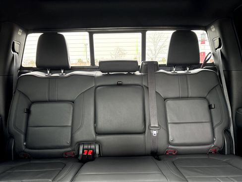 Used 2021 Chevrolet Silverado 2500 High Country w/ Technology Package image 7