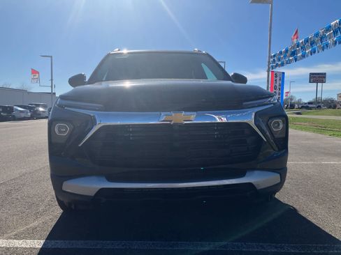 New 2026 Chevrolet TrailBlazer LT w/ Convenience Package image 2
