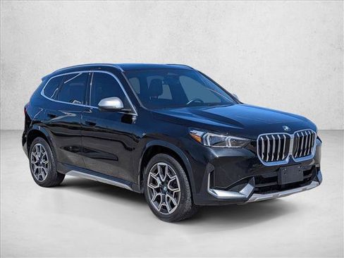 Certified 2024 BMW X1 xDrive28i w/ Technology Package image 3