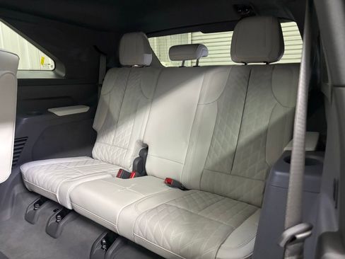 New 2026 Cadillac Escalade IQ Luxury 1 w/ LPO, Floor Liner Package image 19