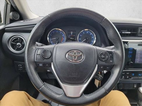 Used 2019 Toyota Corolla SE image 15