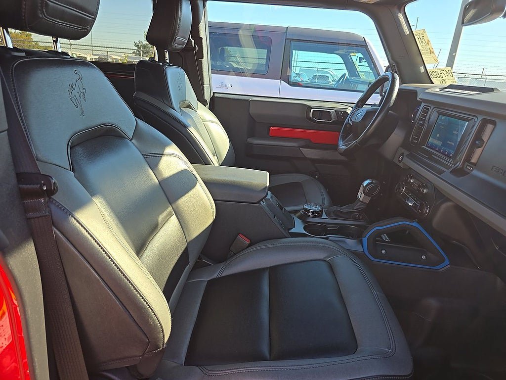 Used 2023 Ford Bronco Black Diamond w/ Sasquatch Package AWD/4WD image 8