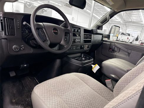 New 2026 GMC Savana 4500 w/ Driver Convenience Package image 4