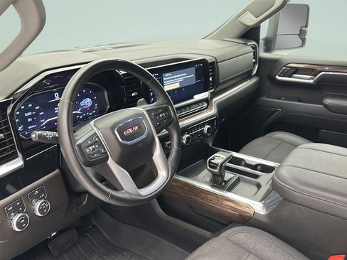 Used 2024 GMC Sierra 1500 Elevation w/ X31 Off-Road Package AWD/4WD image 13