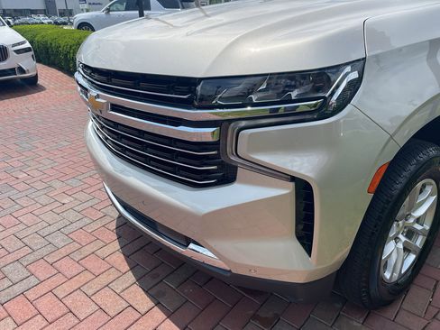 Used 2023 Chevrolet Tahoe LT AWD/4WD image 2