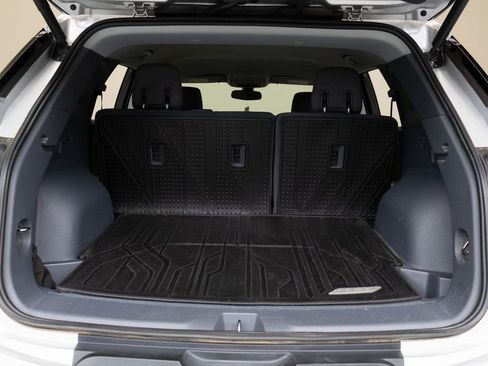 Used 2020 Chevrolet Blazer LT image 13