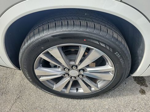 Used 2022 Cadillac XT6 Premium Luxury image 12