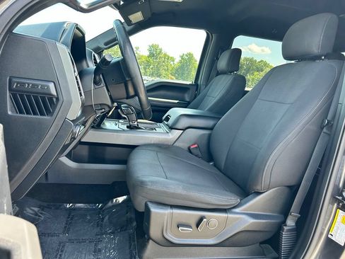 Used 2017 Ford F150 XLT w/ Equipment Group 302A Luxury AWD/4WD image 12