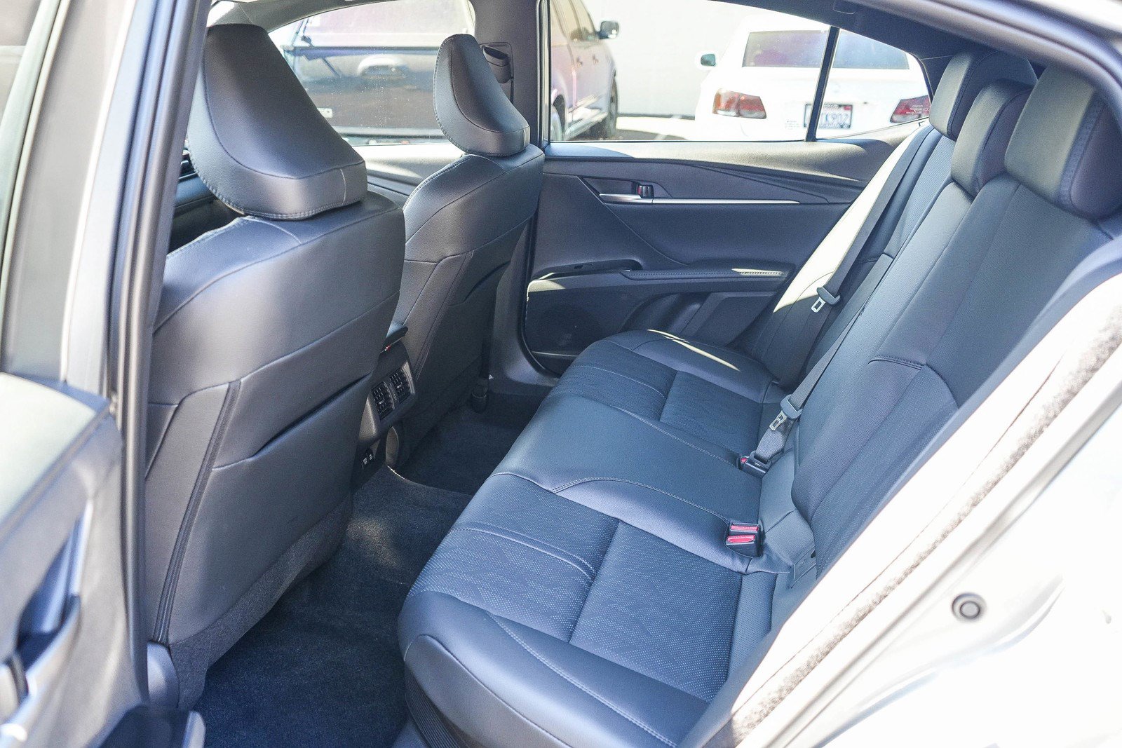Used 2026 Toyota Camry XSE FWD image 17