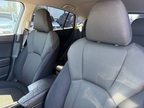 Used 2019 Subaru Crosstrek 2.0i AWD/4WD image 37