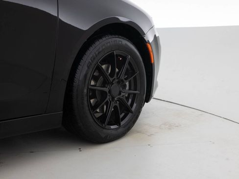 Used 2017 Chrysler 200 Limited Platinum FWD image 18