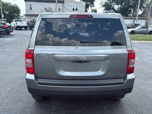 Used 2014 Jeep Patriot Sport image 6