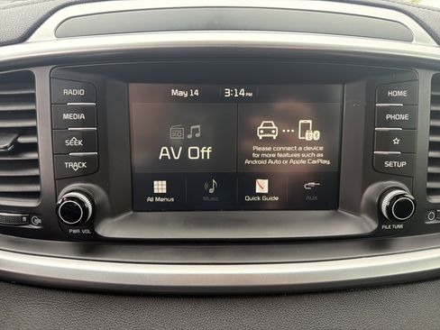 Used 2019 Kia Sorento AWD V6 image 25
