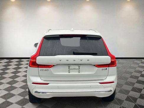 Used 2023 Volvo XC60 B5 Plus w/ Protection Package Premier image 4