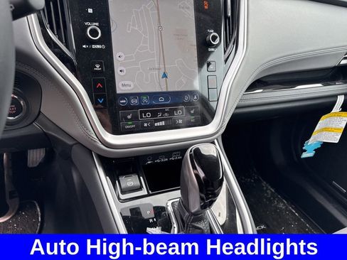 Used 2025 Subaru Outback Limited image 26