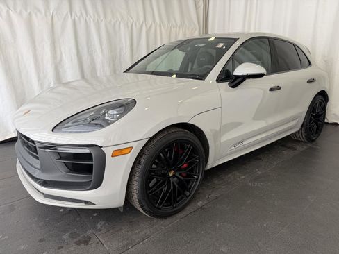 Certified 2023 Porsche Macan GTS image 1