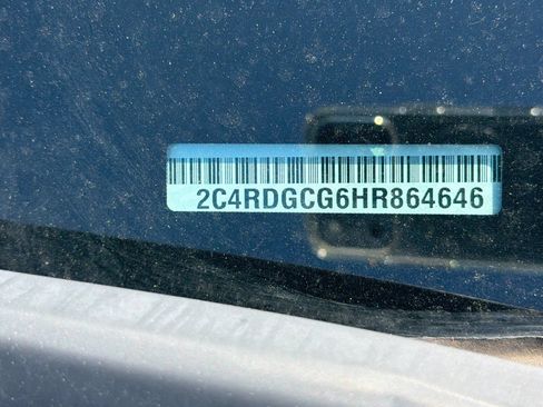 Used 2017 Dodge Grand Caravan SXT FWD image 3
