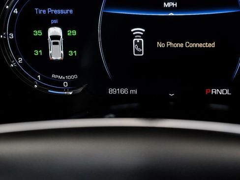 Used 2019 Cadillac Escalade Premium Luxury w/ LPO, Radiant Package RWD image 17