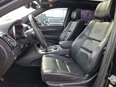 Used 2019 Jeep Grand Cherokee Overland image 14