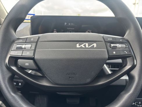 Used 2025 Kia K4 FWD image 27
