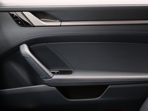 Used 2020 Porsche 911 Carrera image 34