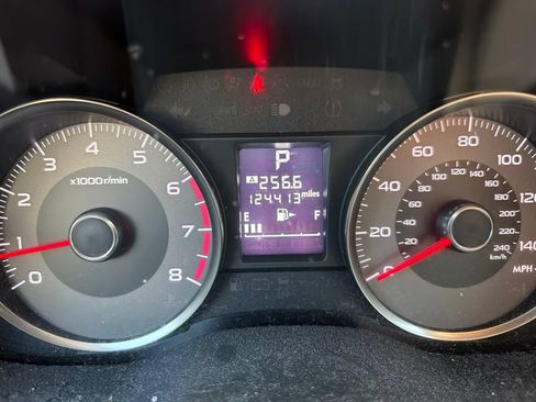 Used 2016 Subaru Forester 2.5i Limited AWD/4WD image 2