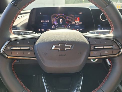 Used 2024 Chevrolet Traverse RS w/ LPO, Floor Liner Package image 28