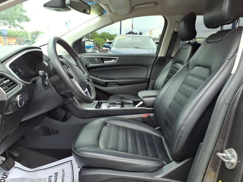 Used 2019 Ford Edge SEL w/ Equipment Group 201A FWD image 13
