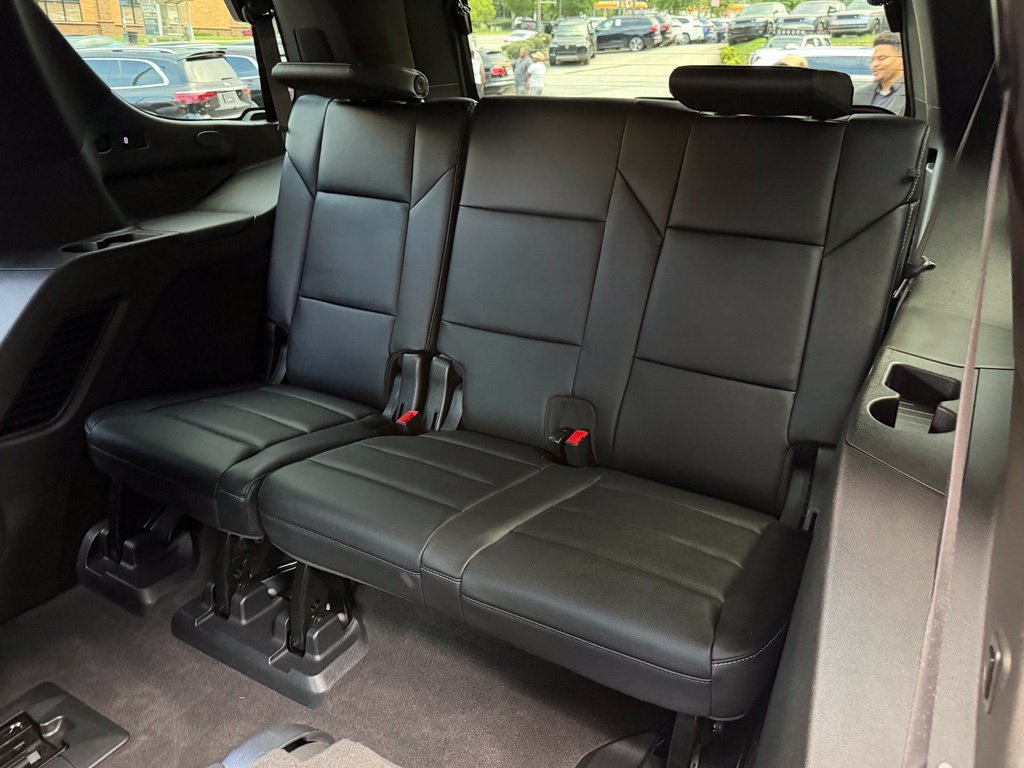 Used 2023 Cadillac Escalade Luxury RWD image 34