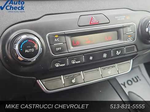 Used 2020 Kia Sorento S FWD image 19