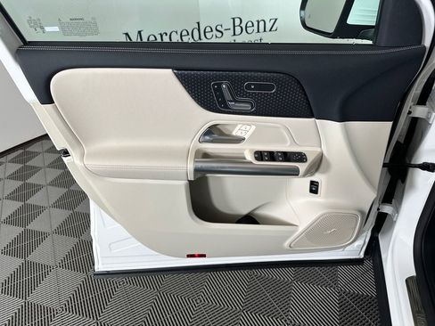 New 2026 Mercedes-Benz GLA 250 4MATIC image 10
