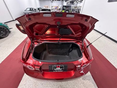 Used 2010 MAZDA MX-5 Miata Grand Touring w/ Premium Pkg RWD image 44