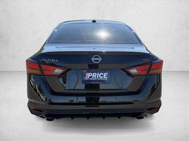 Used 2024 Nissan Altima 2.5 SR w/ SR Premium Package FWD image 6