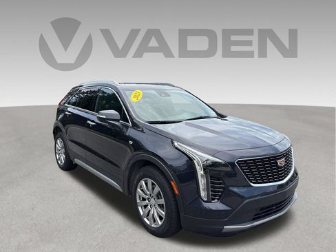 Used 2023 Cadillac XT4 Premium Luxury w/ Cold Weather Package AWD/4WD image 36