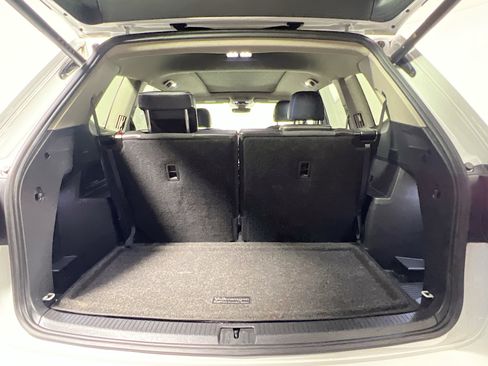 Used 2024 Volkswagen Atlas SE image 34