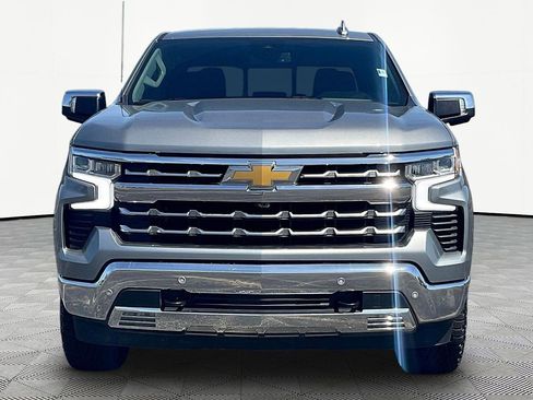 Used 2024 Chevrolet Silverado 1500 LTZ AWD/4WD image 3