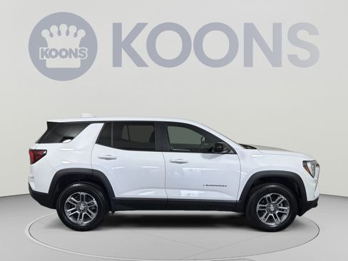 New 2026 GMC Terrain Elevation w/ Technology Package II FWD image 8