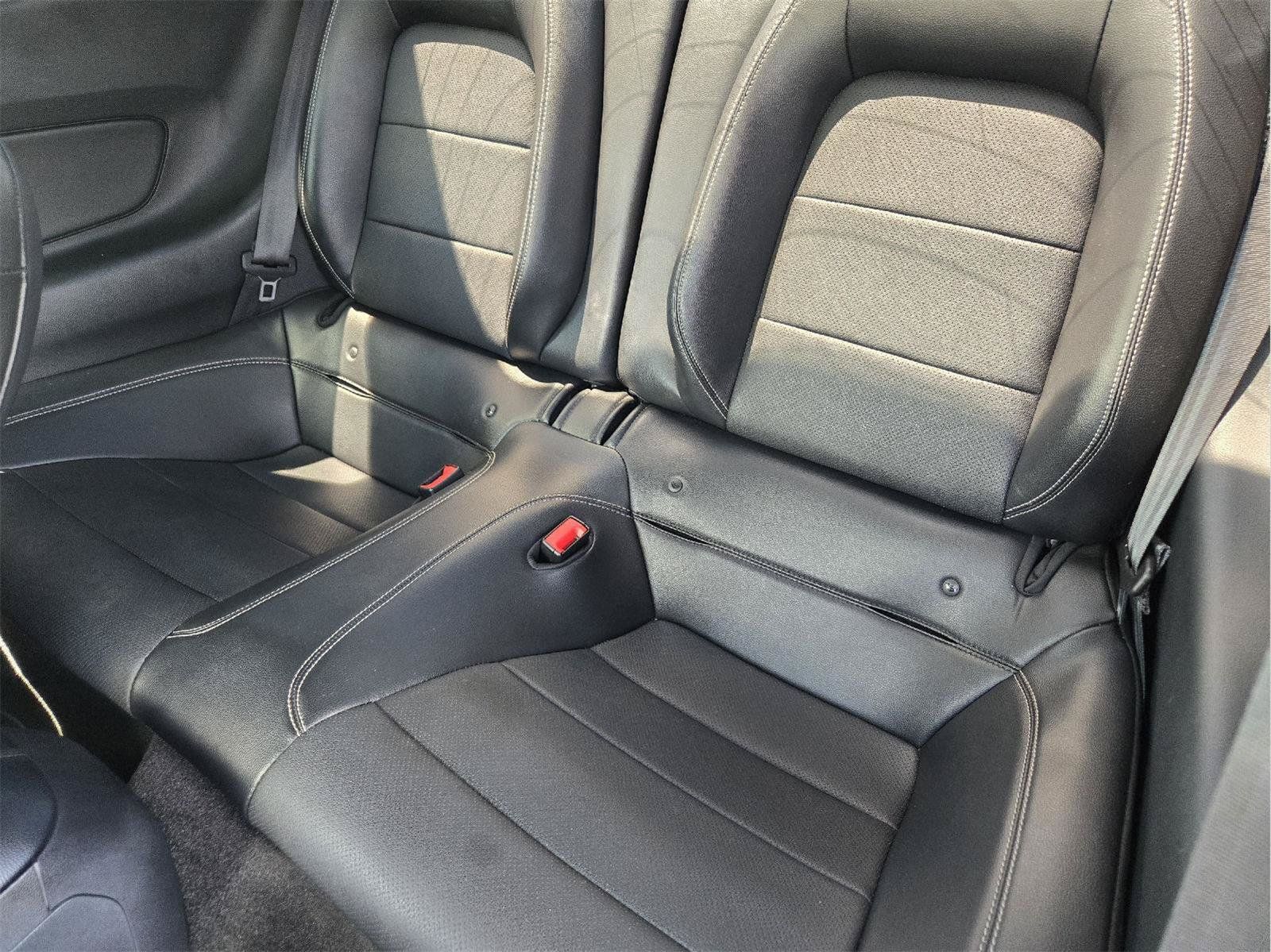 Used 2018 Ford Mustang GT Premium RWD image 29