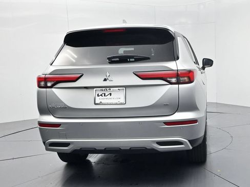 Used 2024 Mitsubishi Outlander SE FWD image 7