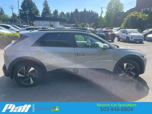 Used 2025 Hyundai Ioniq 5 SEL AWD/4WD image 13