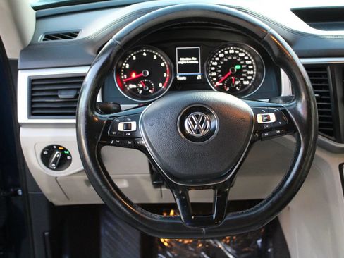 Used 2018 Volkswagen Atlas SE FWD image 14