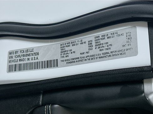 Used 2022 Jeep Grand Cherokee Limited 4xe image 12